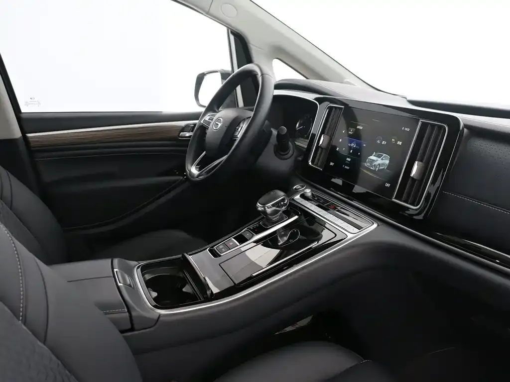 GAC Motor Trumpchi M8 — фото 8