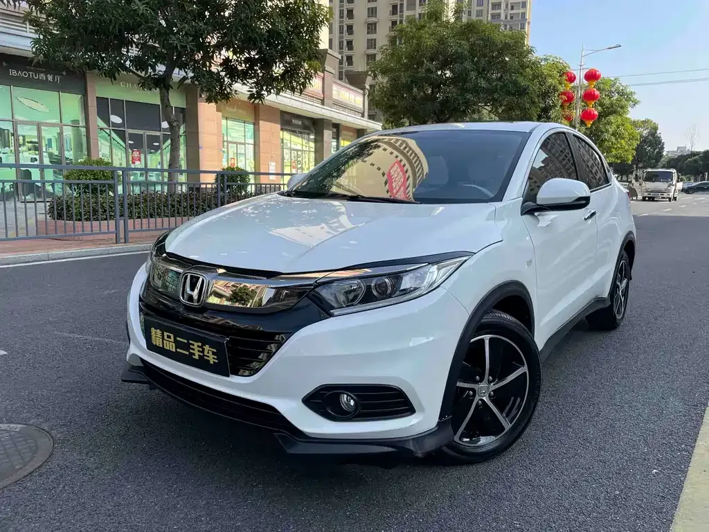 Honda Vezel — фото 1