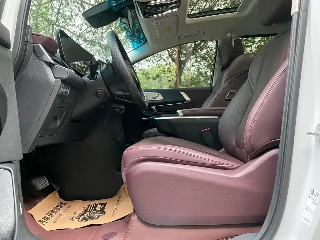 Buick Century 2025 из CN, фото 3