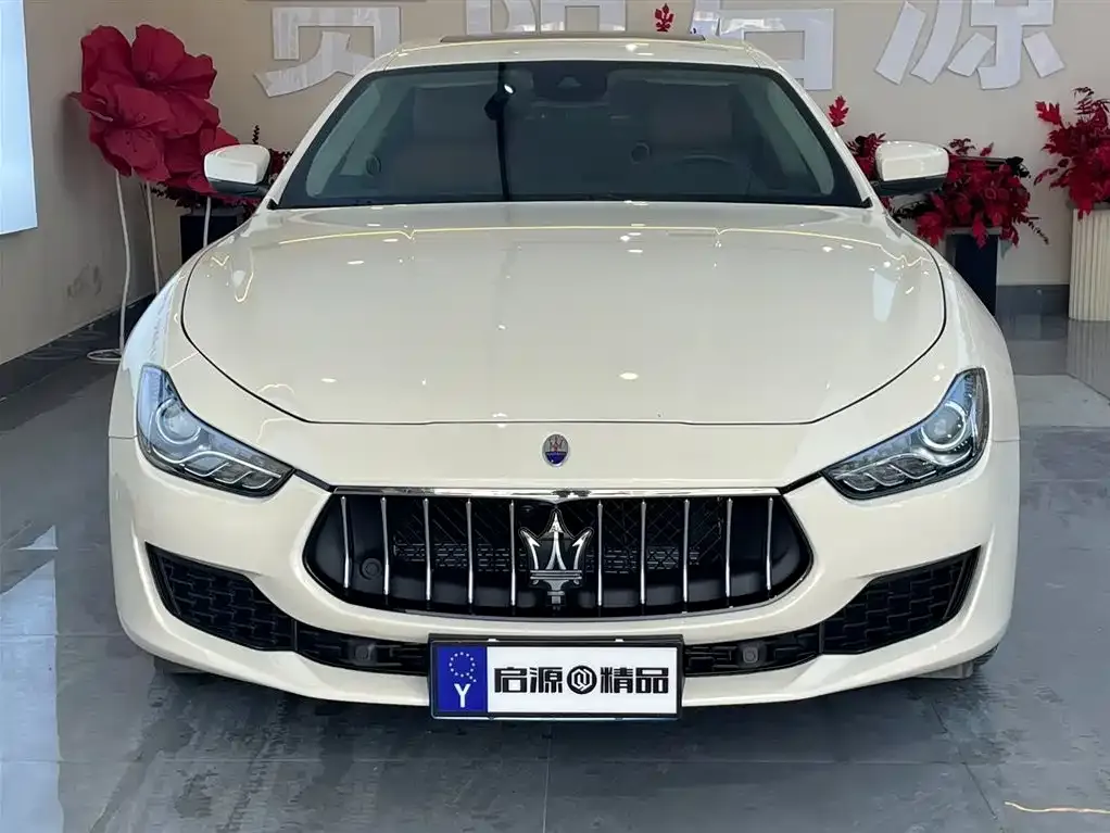 Maserati Ghibli — фото 9