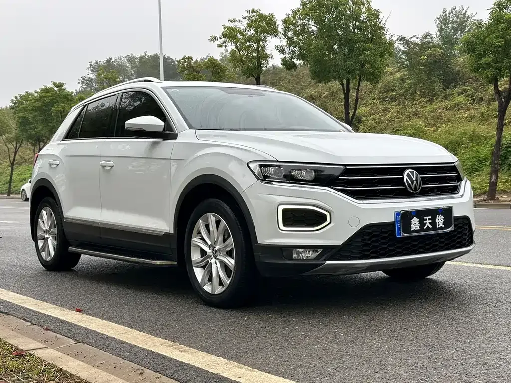 Volkswagen T-Roc — фото 7