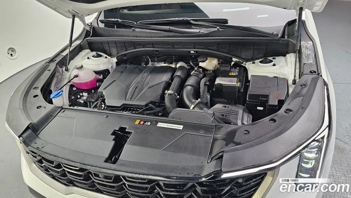 Kia Sorento — фото 8