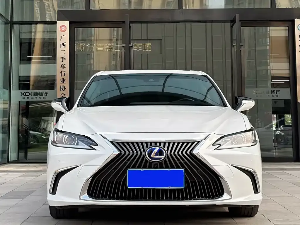 Lexus ES 2021 из CN, фото 1