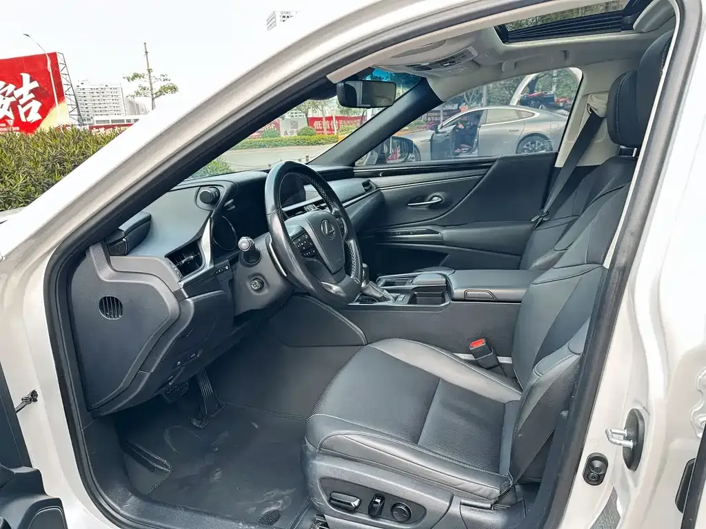 Lexus ES 2021 из CN, фото 4
