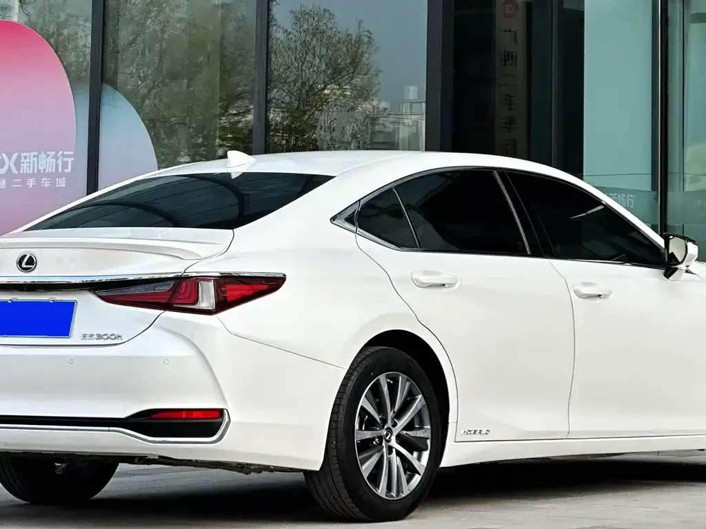 Lexus ES 2021 из CN, фото 9