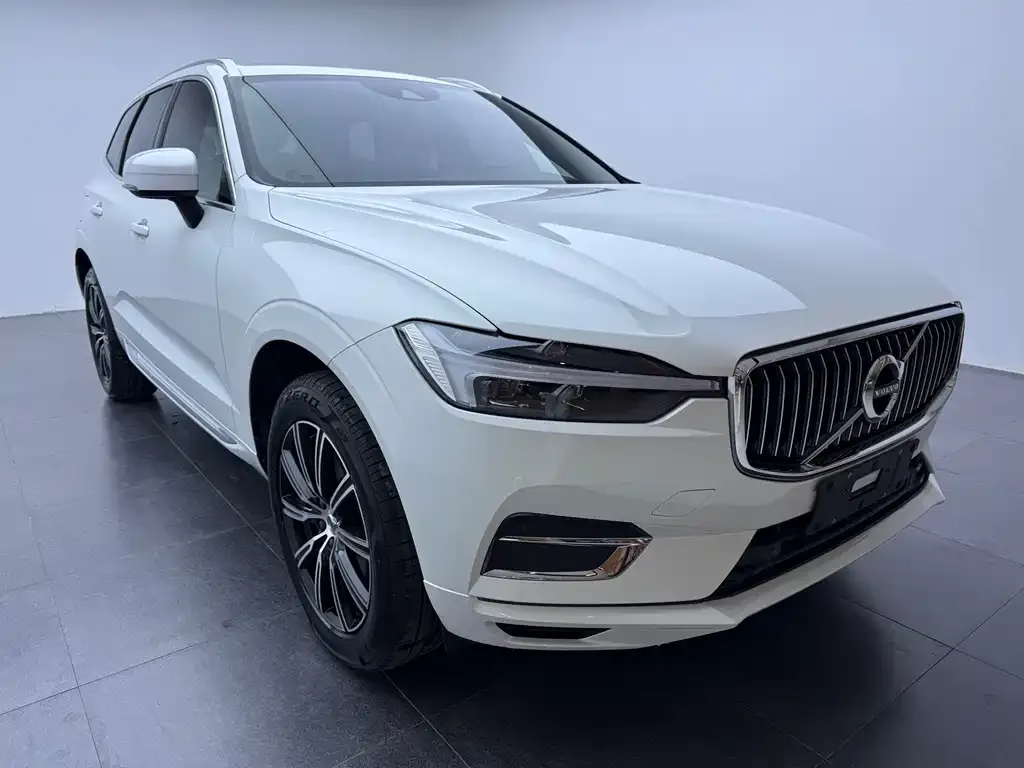 Volvo XC60 2021 из CN, фото 3