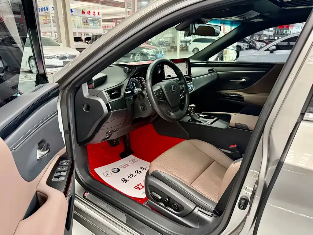 Lexus ES 2023 из CN, фото 5
