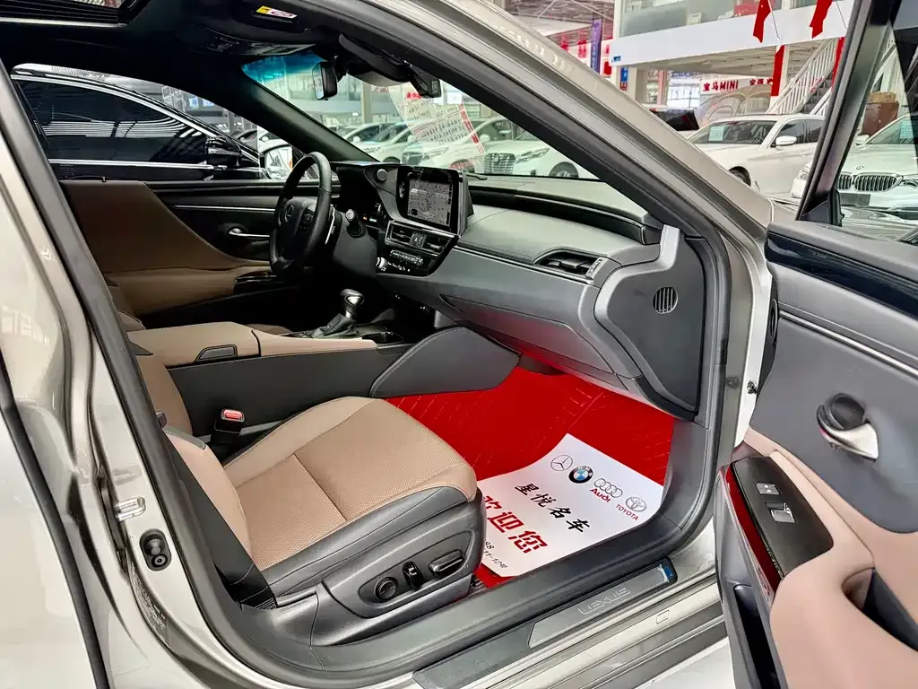 Lexus ES 2023 из CN, фото 7