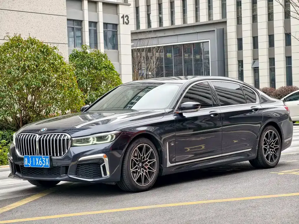 BMW 7 Series 2021 из CN, фото 1