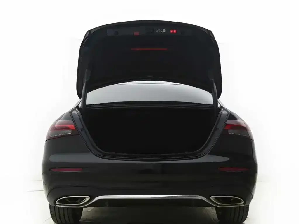 Mercedes-Benz E-Class 2023 из CN, фото 9