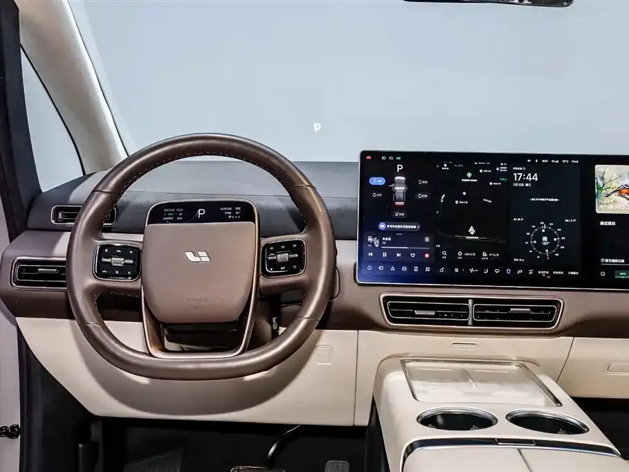 Li Auto MEGA 2024 из CN, фото 6