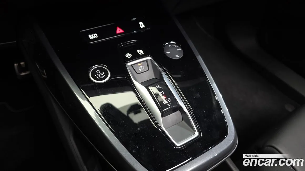 Audi Q4 e-tron 2025 из KR, фото 7