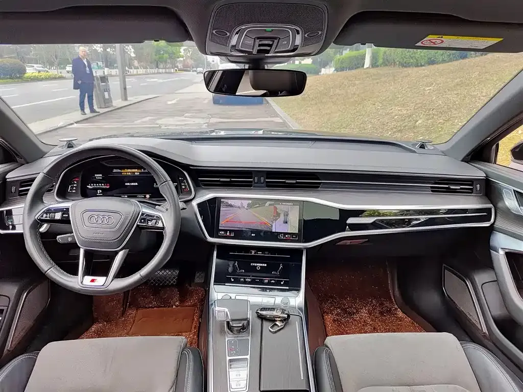 Audi A6L 2025 из CN, фото 8