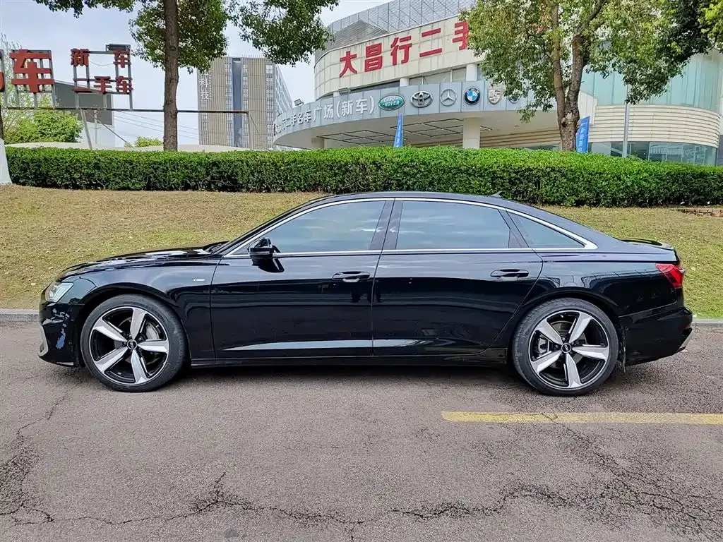 Audi A6L 2025 из CN, фото 10