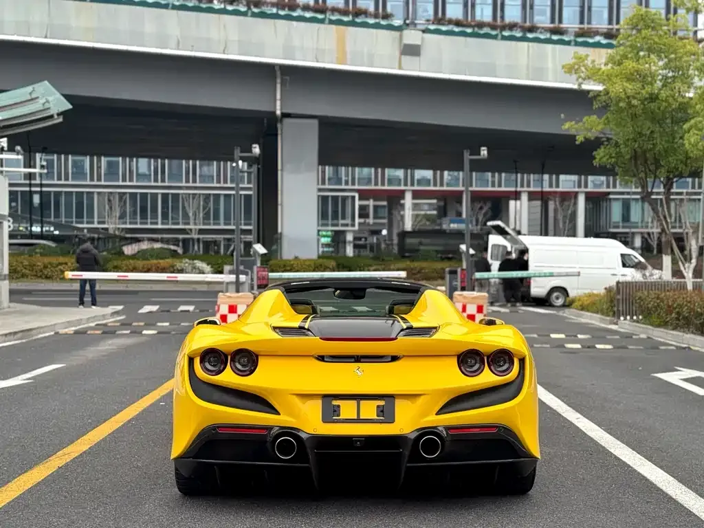 Ferrari F8 2022 из CN, фото 5