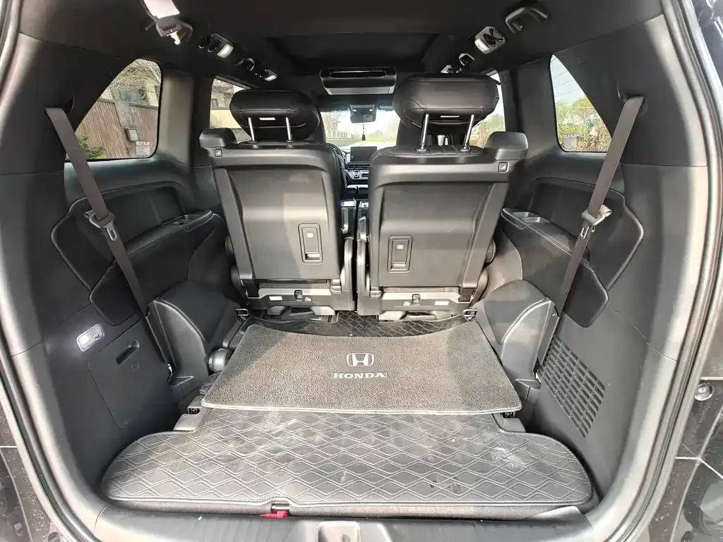 Honda Odyssey — фото 10