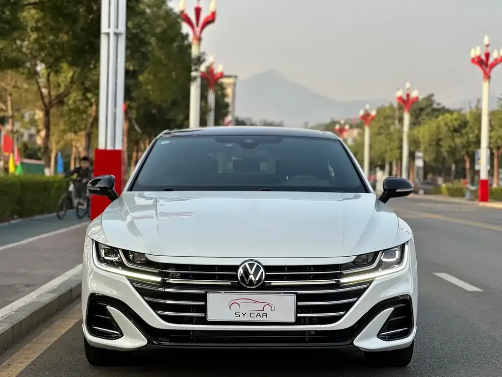 Volkswagen CC 2023 из CN, фото 6