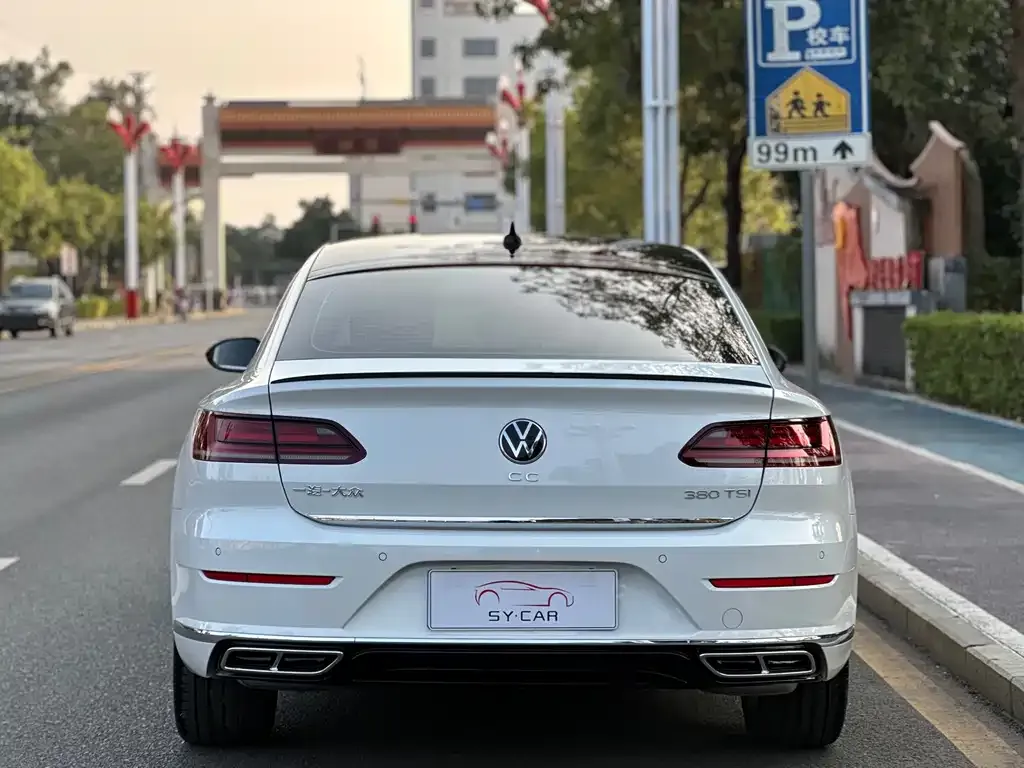 Volkswagen CC 2023 из CN, фото 5
