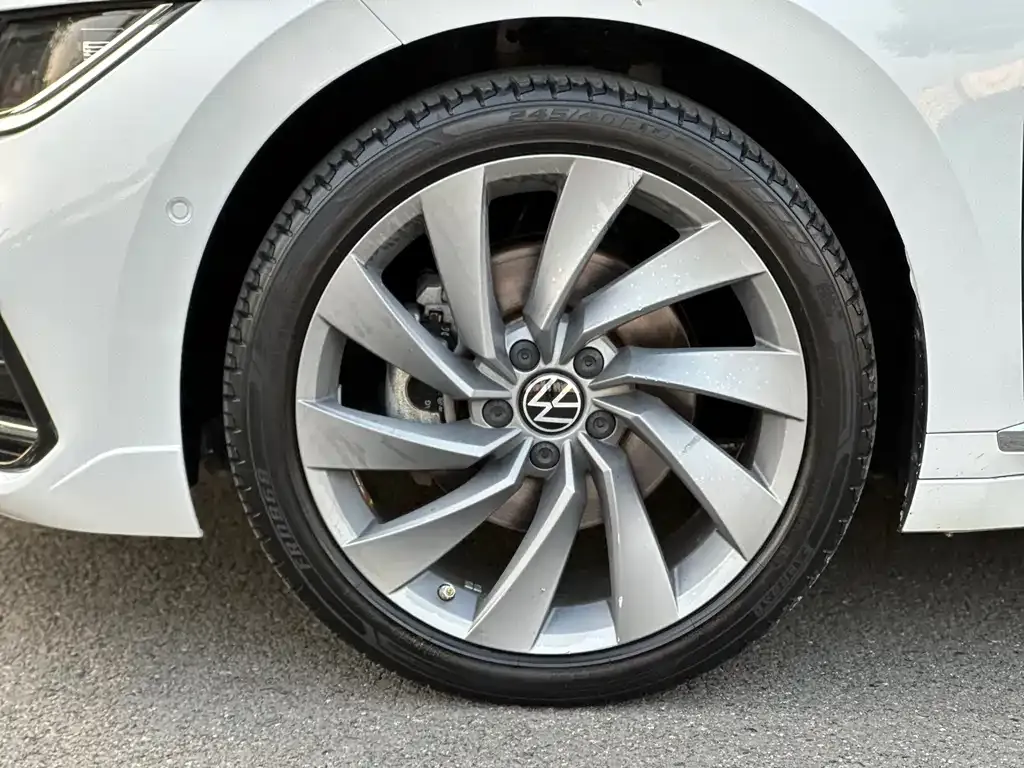 Volkswagen CC 2023 из CN, фото 3