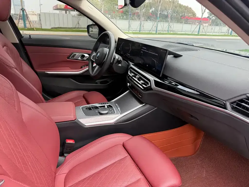 BMW 3 Series 2023 из CN, фото 8