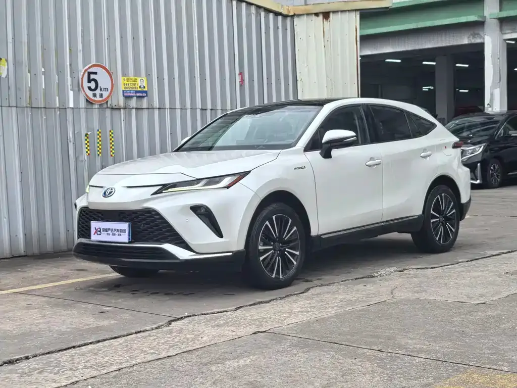 Toyota Venza 2023 из CN, фото 1