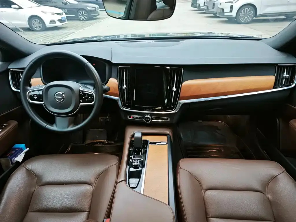 Volvo S90 2023 из CN, фото 7