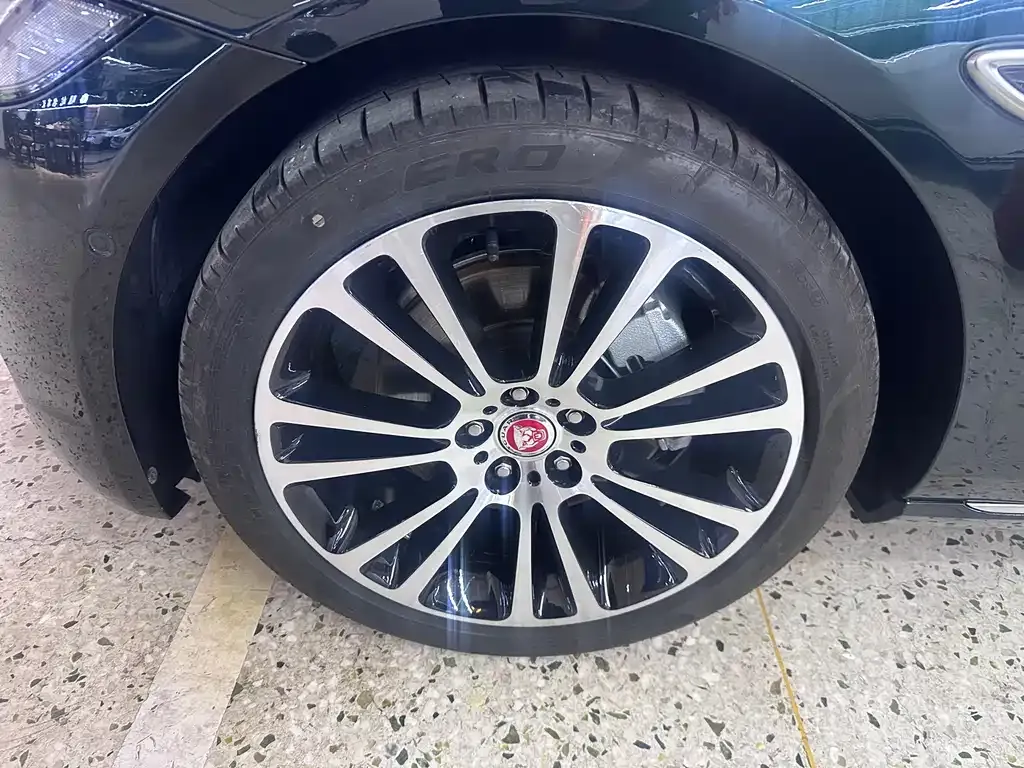 Jaguar XFL 2025 из CN, фото 7