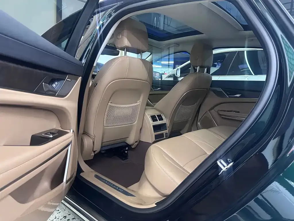 Jaguar XFL 2025 из CN, фото 2