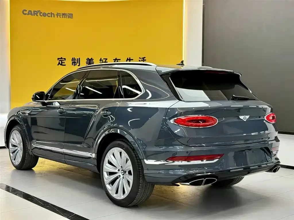 Bentley Bentayga 2021 из CN, фото 5