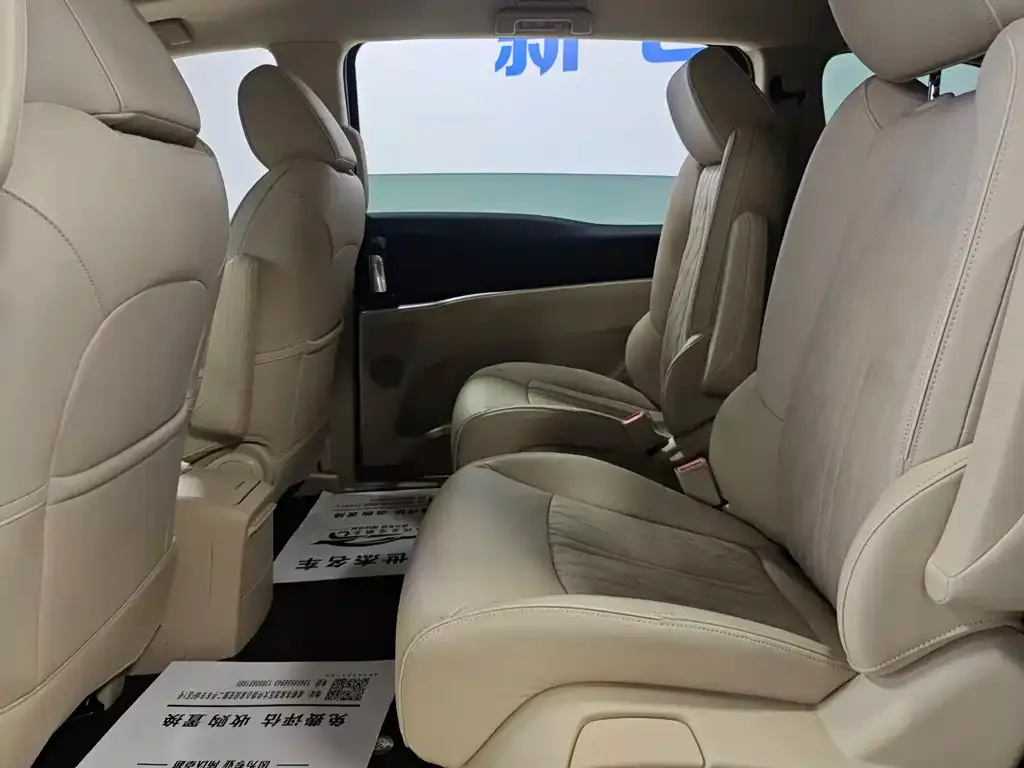 Buick GL8 2023 из CN, фото 6