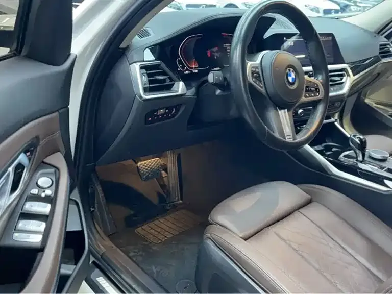 BMW 3 Series 2022 из CN, фото 3