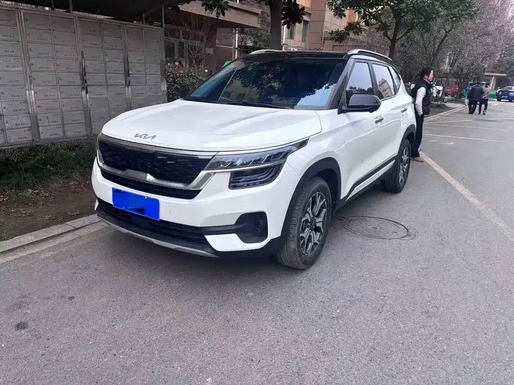 Kia KX3 2022 из CN, фото 1