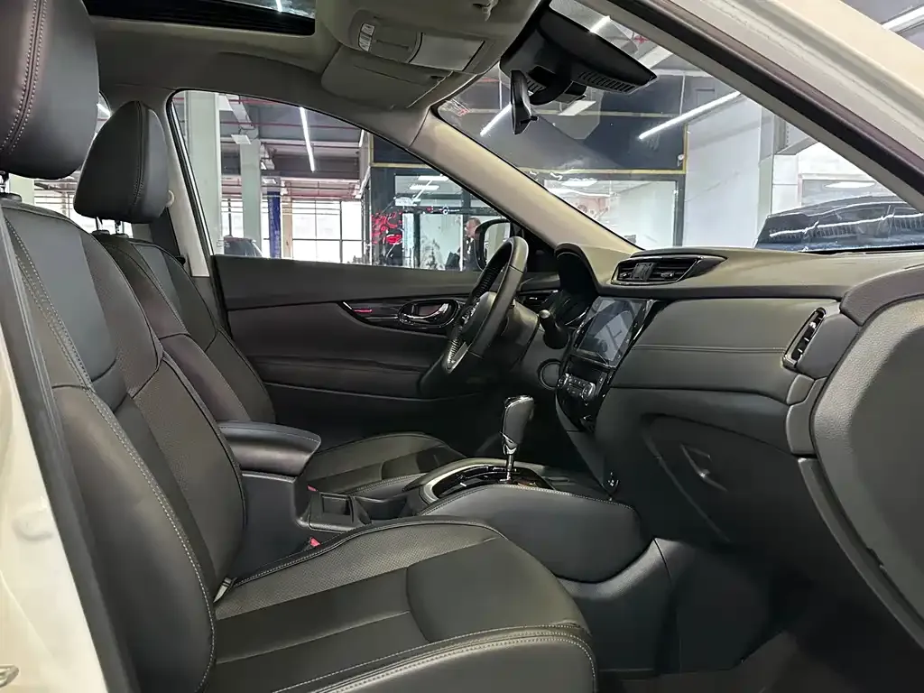 Nissan X-Trail 2021 из CN, фото 3