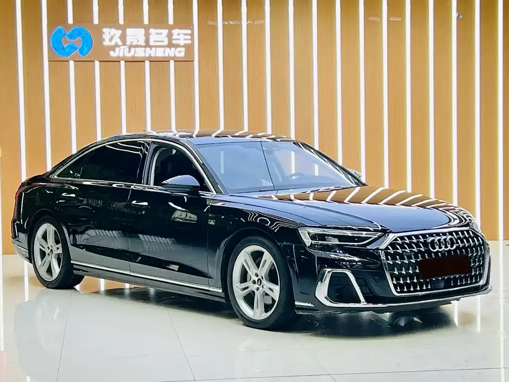 Audi A8 — фото 10