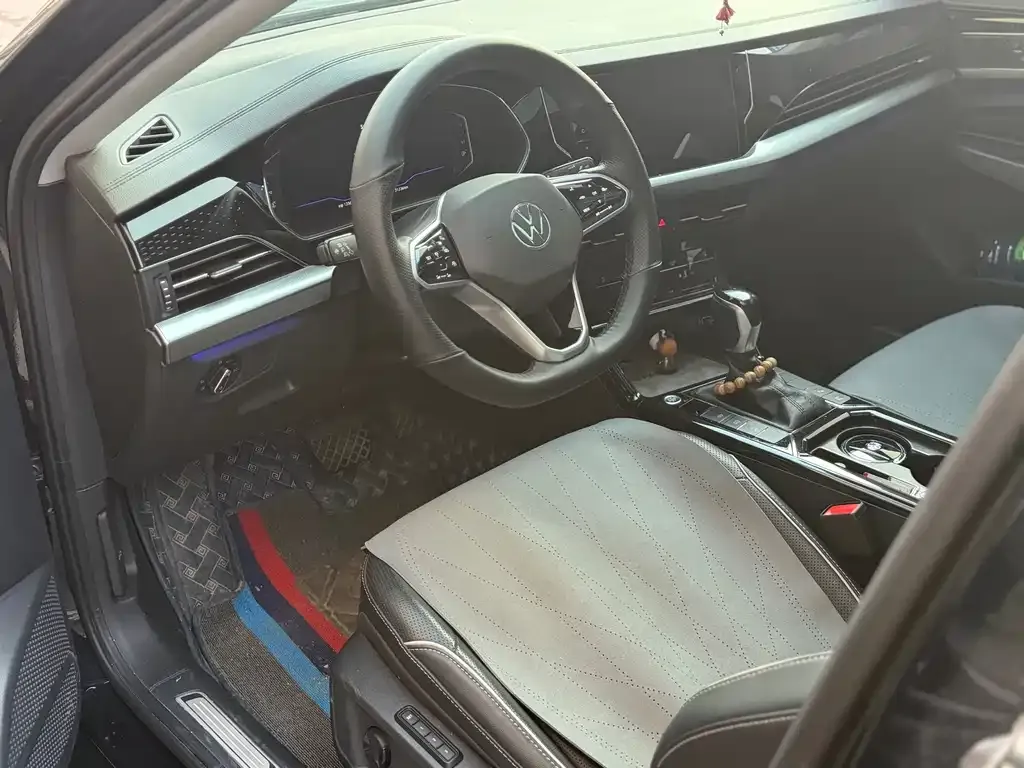 Volkswagen Passat — фото 5