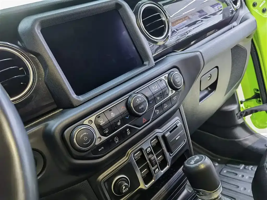 Jeep Wrangler 2022 из CN, фото 5