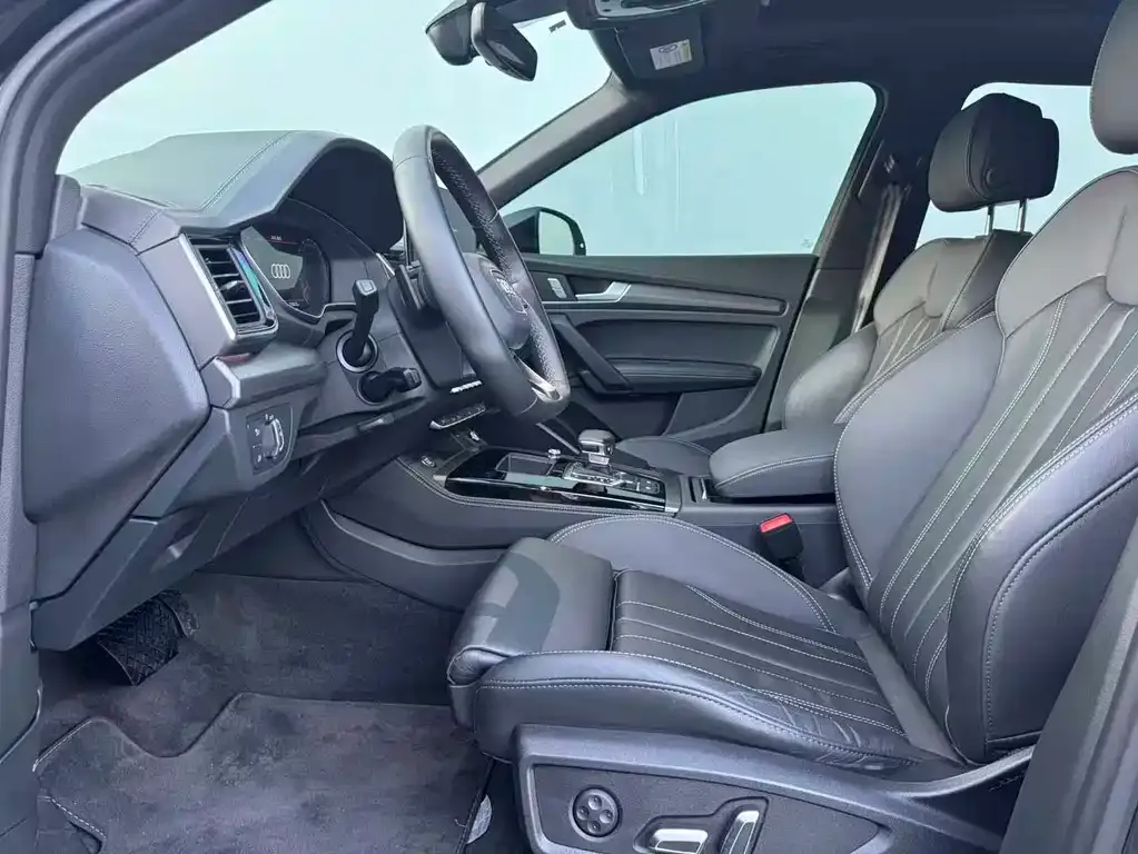 Audi Q5L 2023 из CN, фото 9