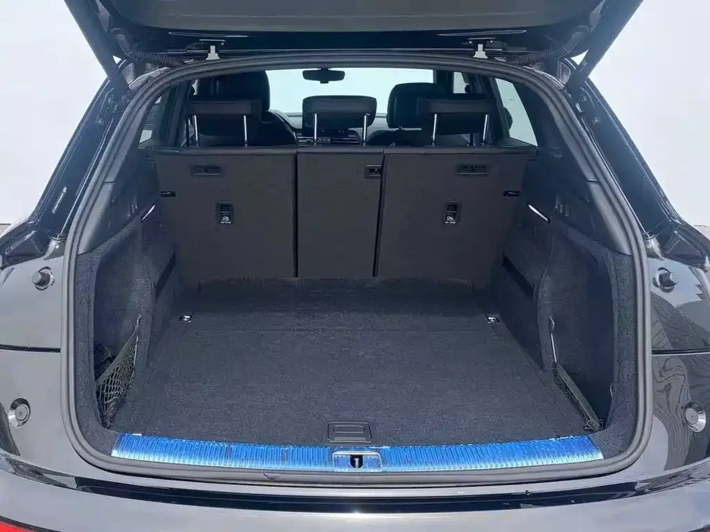 Audi Q5L 2023 из CN, фото 4