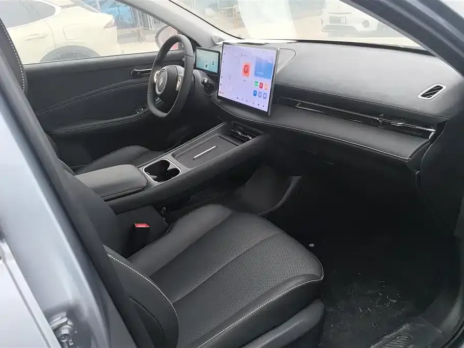 Baojun Yunhai 2025 из CN, фото 10