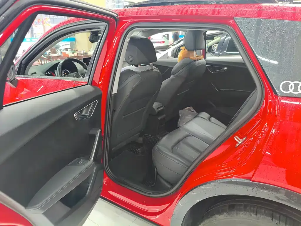 Audi Q2L 2021 из CN, фото 9