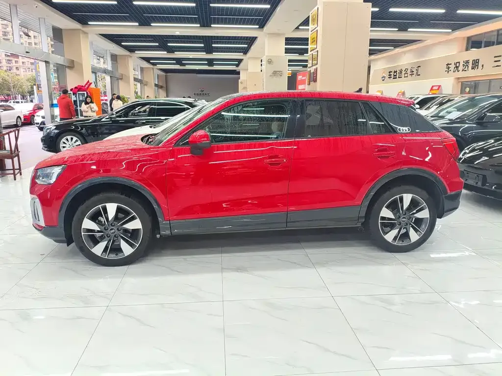 Audi Q2L 2021 из CN, фото 7
