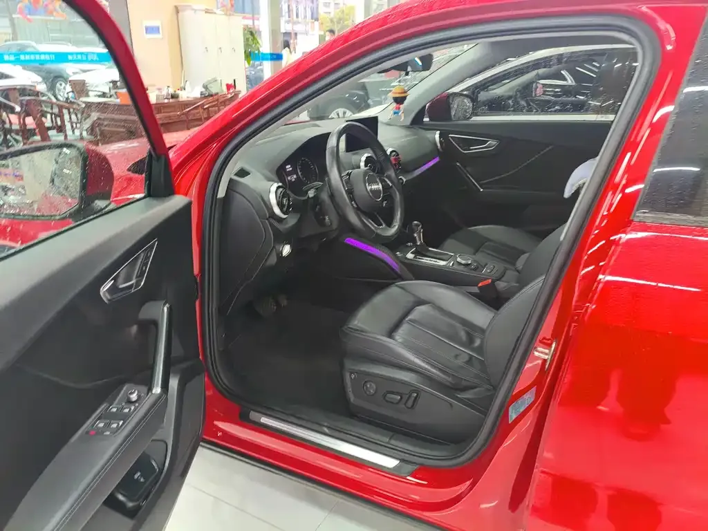Audi Q2L 2021 из CN, фото 4
