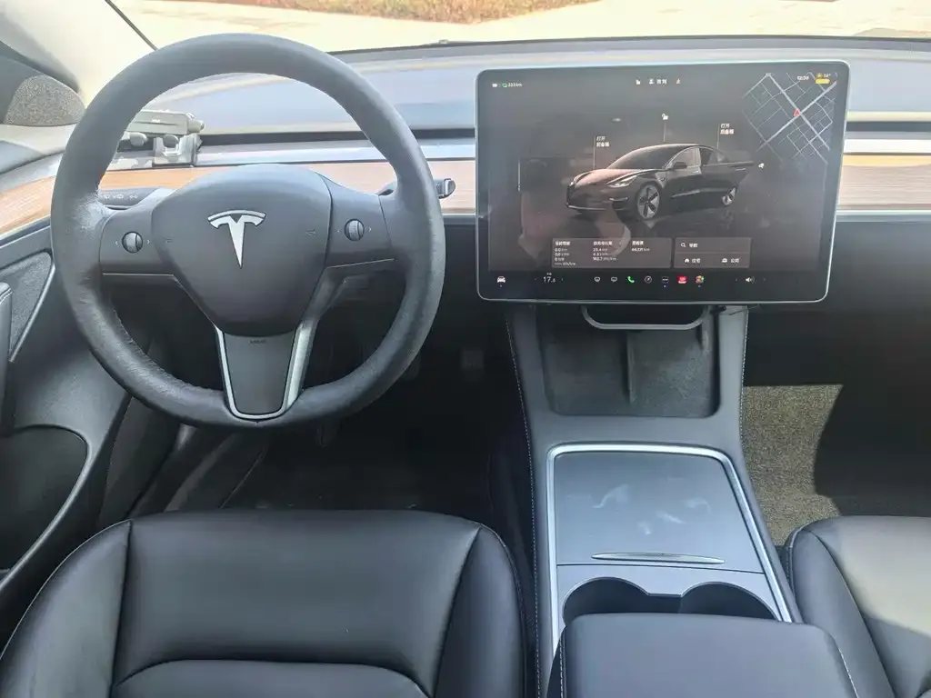 Tesla Model 3 — фото 3