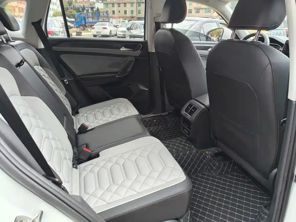 Volkswagen Tayron 2023 из CN, фото 10