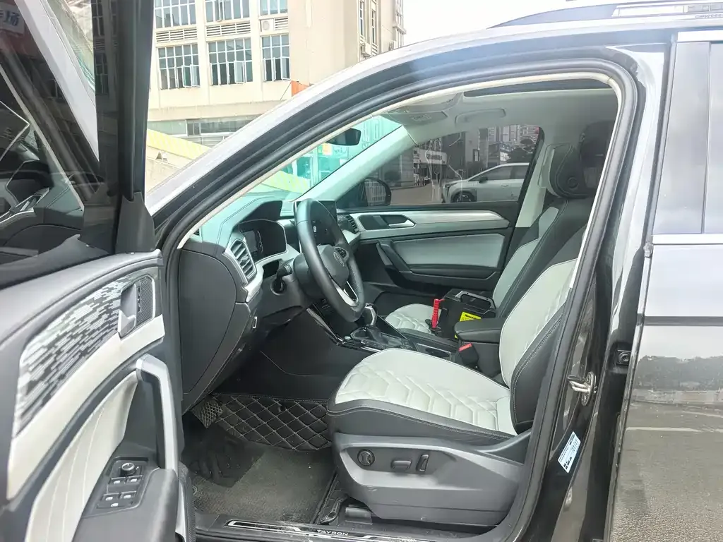 Volkswagen Tayron 2023 из CN, фото 4