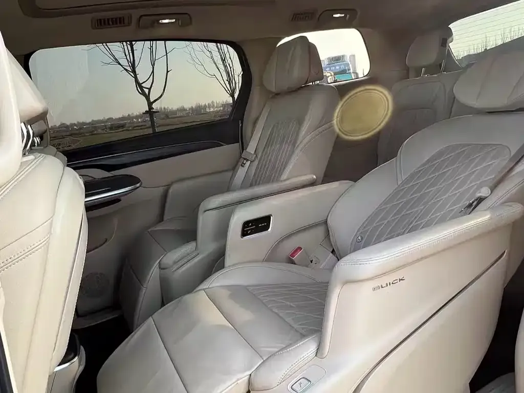Buick GL8 — фото 7