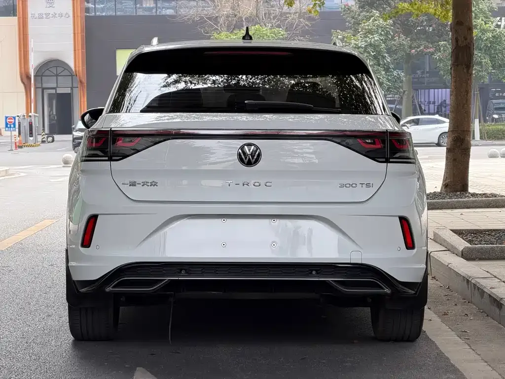Volkswagen T-Roc — фото 4