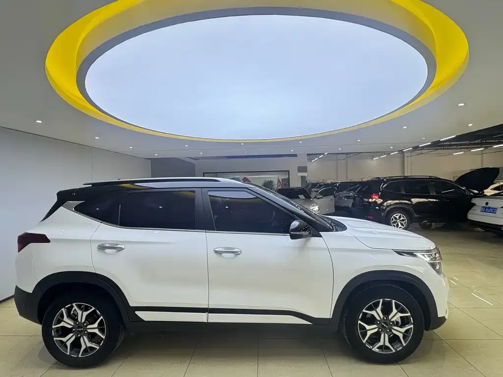Kia KX3 — фото 9