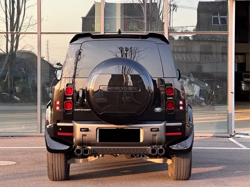 Land Rover Defender — фото 9