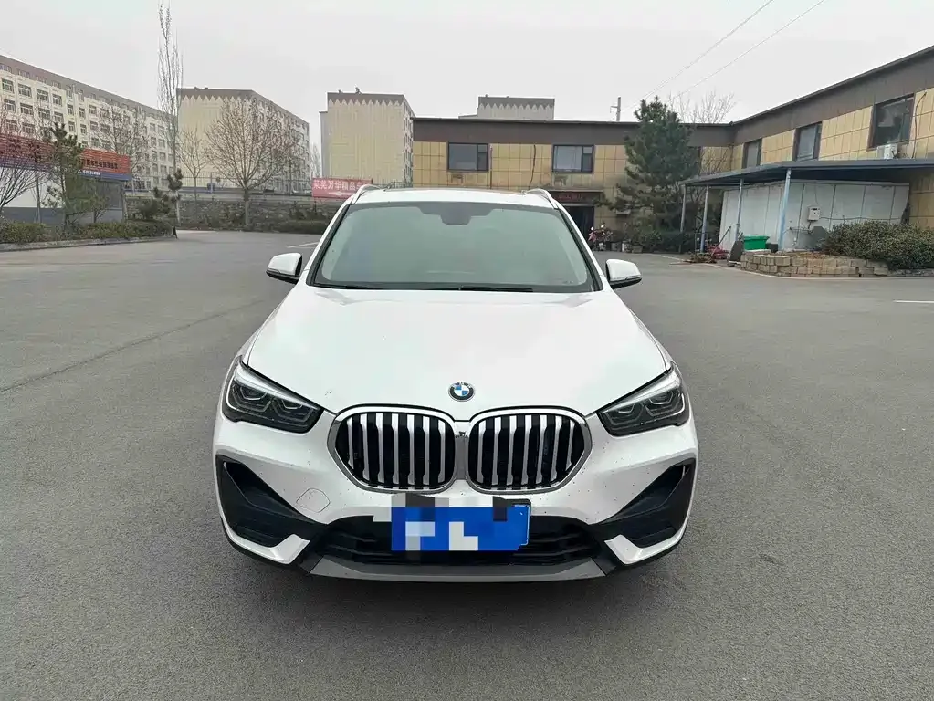 BMW X1 2021 из CN, фото 8